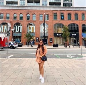 Meet your Posher, Donna jane